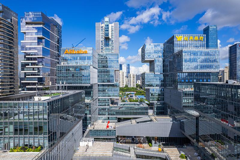 字节跳动目前已跻身国内规模顶尖的互联网企业行列。从营收与利润体量来看，字节跳动