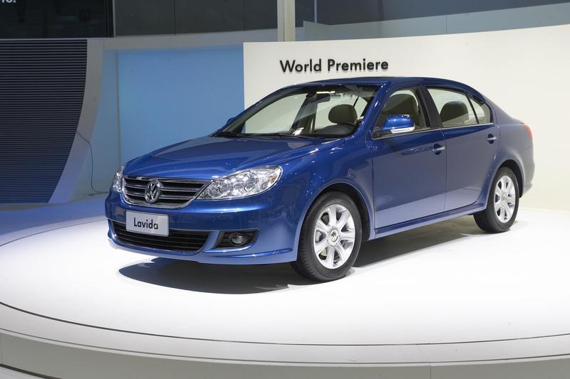 朗逸、宝来、速腾这三款车选起来还真有点纠结。从价格看，朗逸指导价9.4-15