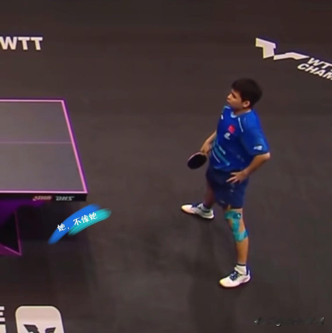 看林诗栋最后输球后那个小眼神，有点可怜！看他跟张禹珍这场半决赛，左腿上面缠满了厚