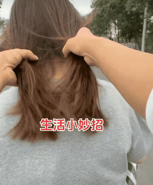 从来没有坐在美女后座过，想帮她绑头发都没机会