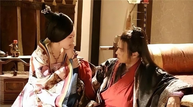 公元671年，太平公主去外祖母家串门。谁知，表哥贺兰敏之竟强行与她发生了关系。事