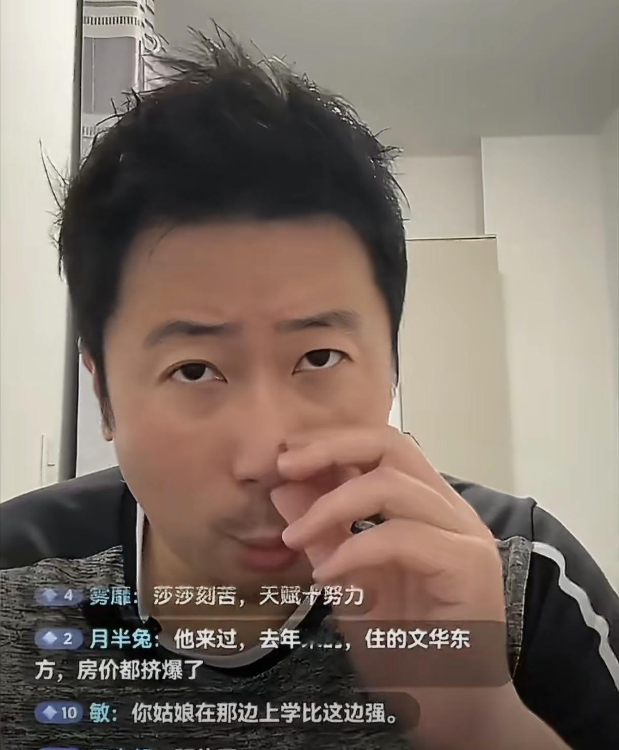 刚刚看完莎莎对阵张本美和的比赛，虽然比分悬殊，但真正让人震撼的不是结果，而是