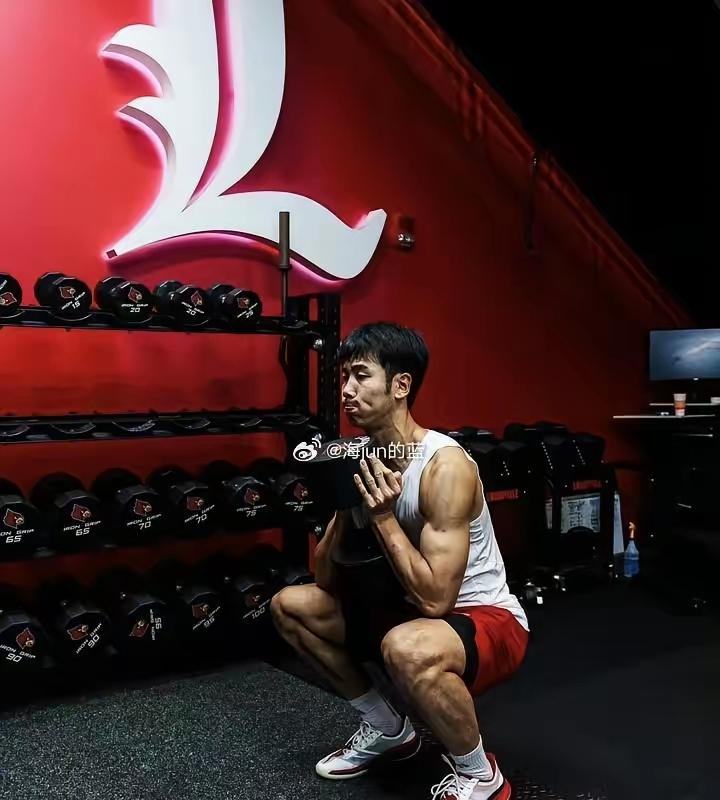 三场热身赛三连胜，最后一场0分的李悦洲基本确定PK掉赵维伦，证明07年最强张博源