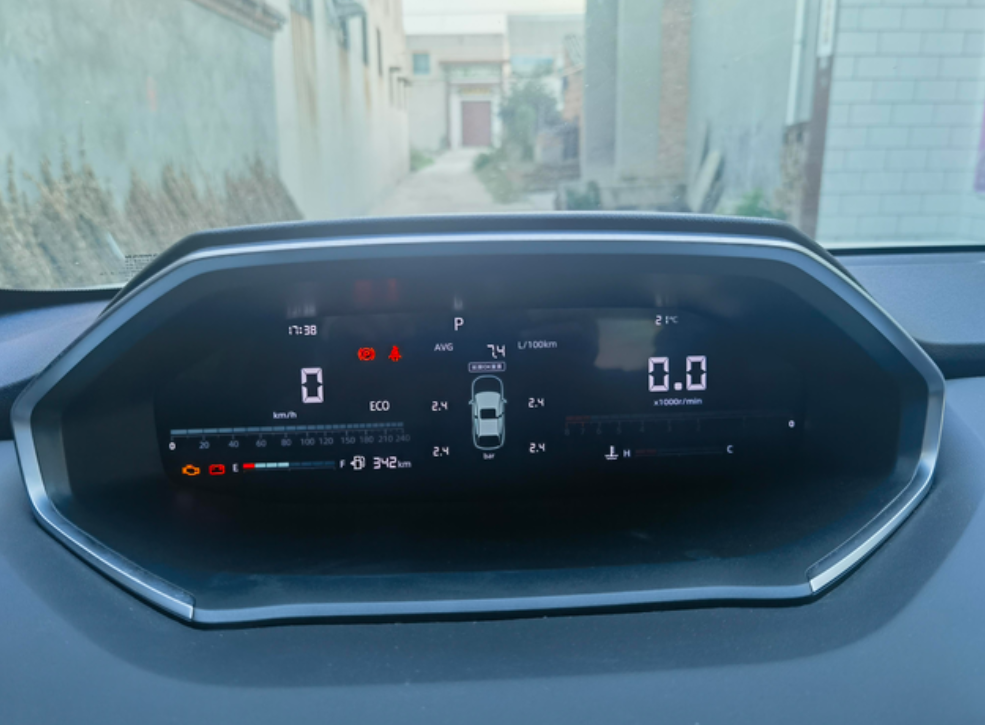 新手真实反馈长安CS55plus油耗问题刚提新车的时候，记得在市区油耗达到10