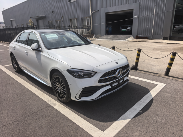 奔驰c260使用中的几个问题奔驰c260L运动款，使用中的几个问题，需要吐槽一