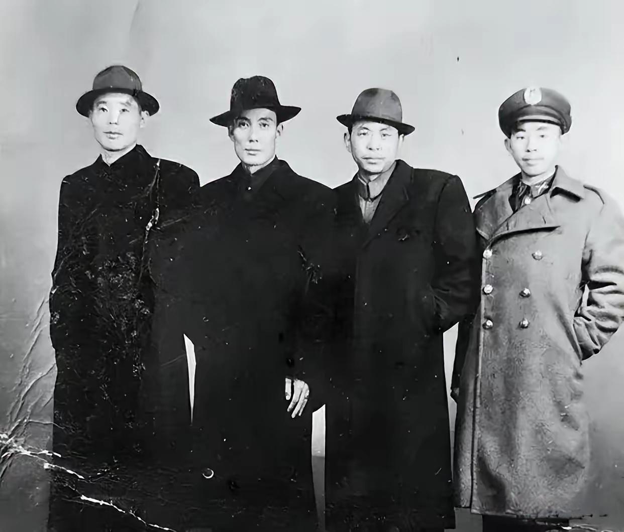 1934年，中央特科红队35人被一夜端掉，内鬼潜伏一年多，27名烈士宁死不屈共赴