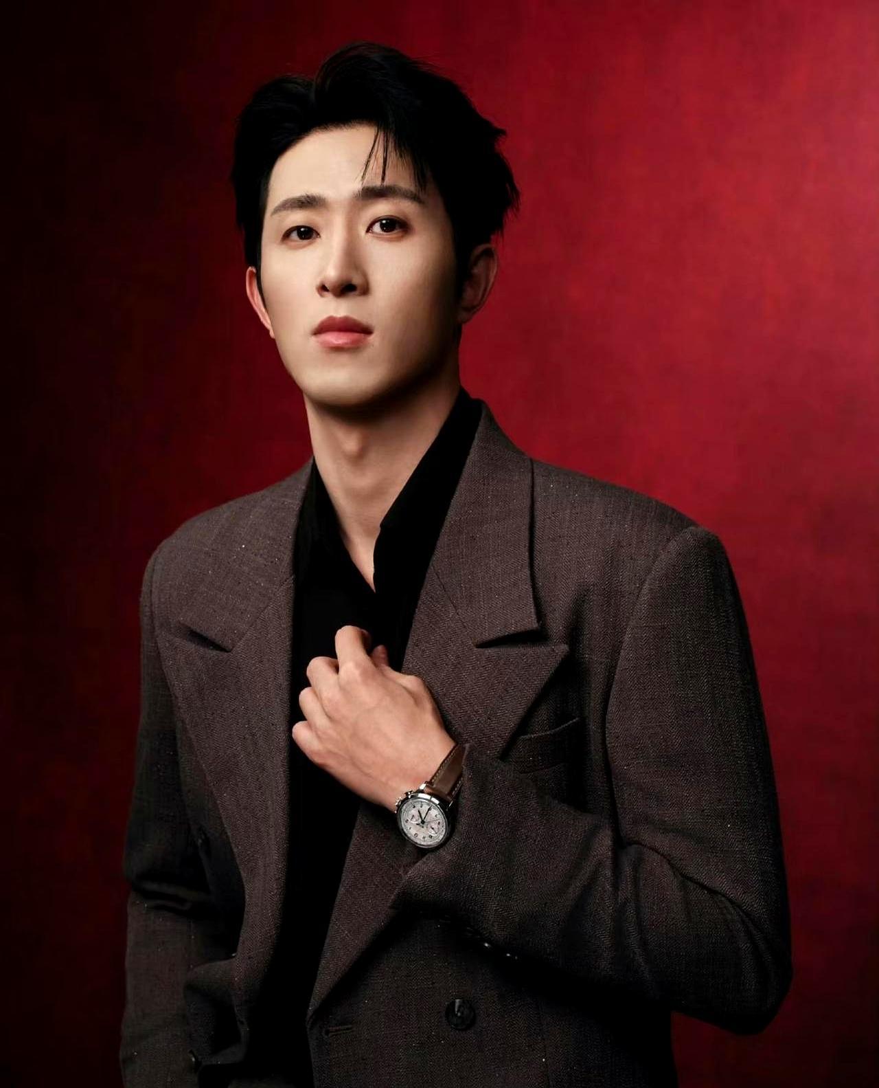 9000万热度被他一人吸干短剧圈最近只认一个名字：王凯沐。红果后台数据摆在