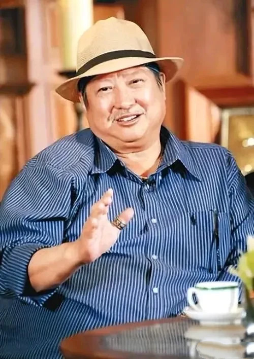 “大哥大”洪金宝曾说道：我最佩服的人，就是我师父于占元，当年他从北京来香港，人生