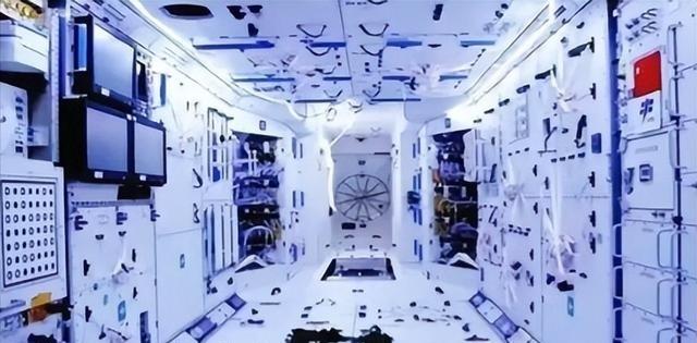 技不如人？为啥中国空间站只能上3个人，而国际空间站却能达到十几人？说的直白一些，