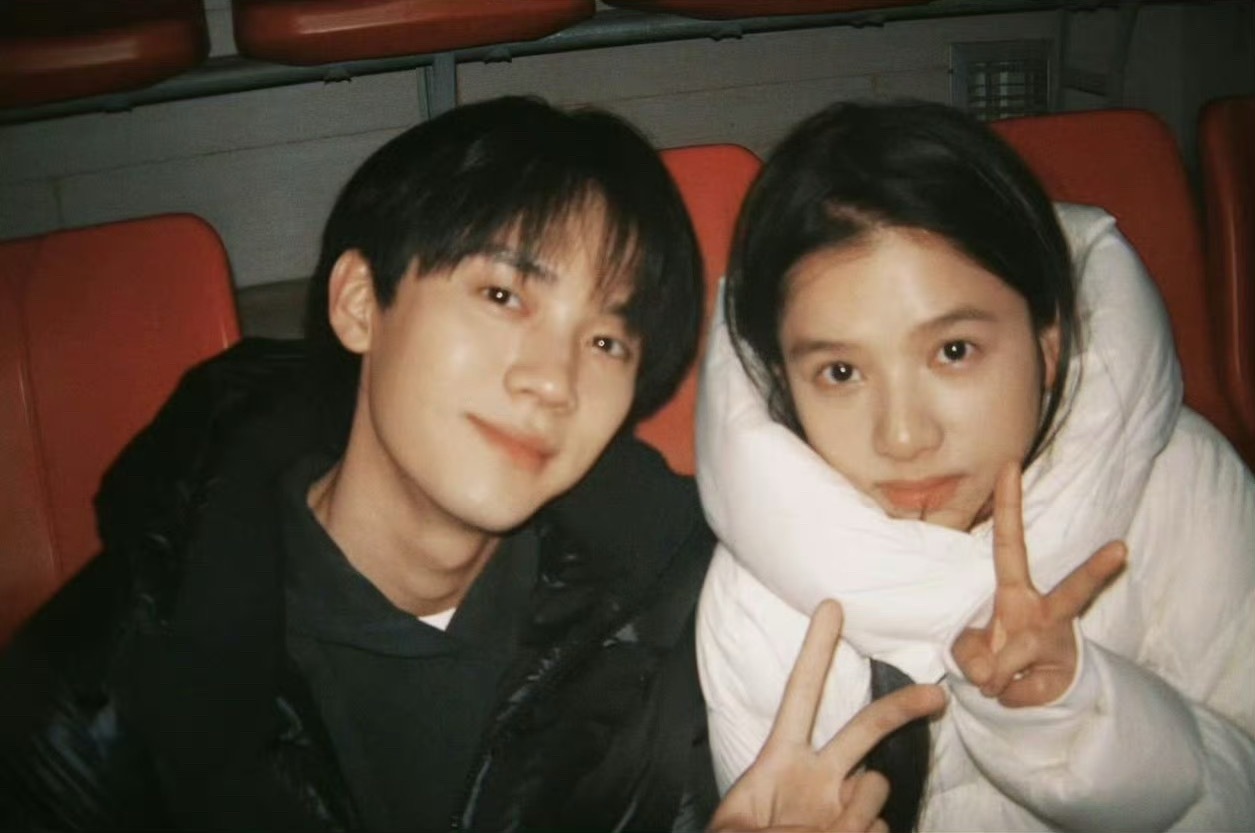 婧仪给周翊然《江湖夜雨十年灯》包场了我们仪然张婧仪给周翊然新剧包场