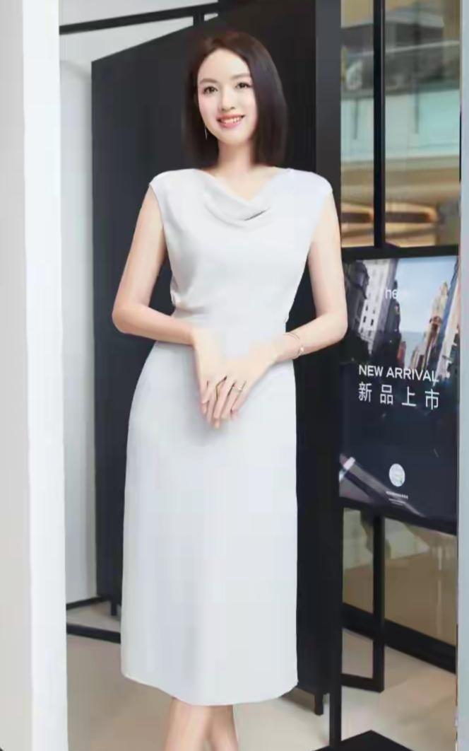 张梓琳，1984年3月22日出生于河北石家庄。2003年进入模特行业，2007