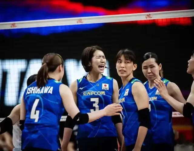 日本女排集训34人详解,保留巴黎奥运会9人,引进土超费罗执教