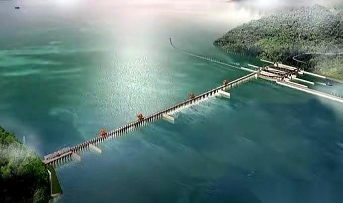 为这事儿吵了十几年，鄱阳湖的“手术”终于要做了。一听要在湖上搞工程，很多人第一