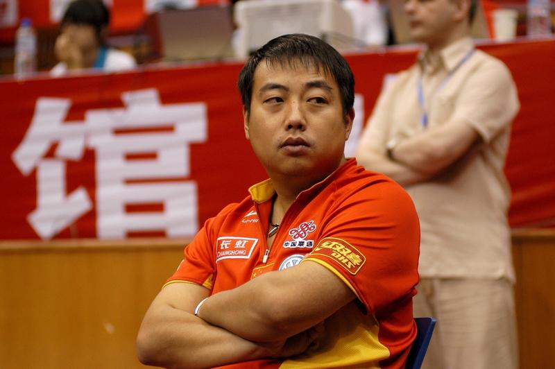 王励勤能不能超越刘国梁？这是个值得探讨的问题。王励勤技术顶尖，追平了刘国梁的奥运
