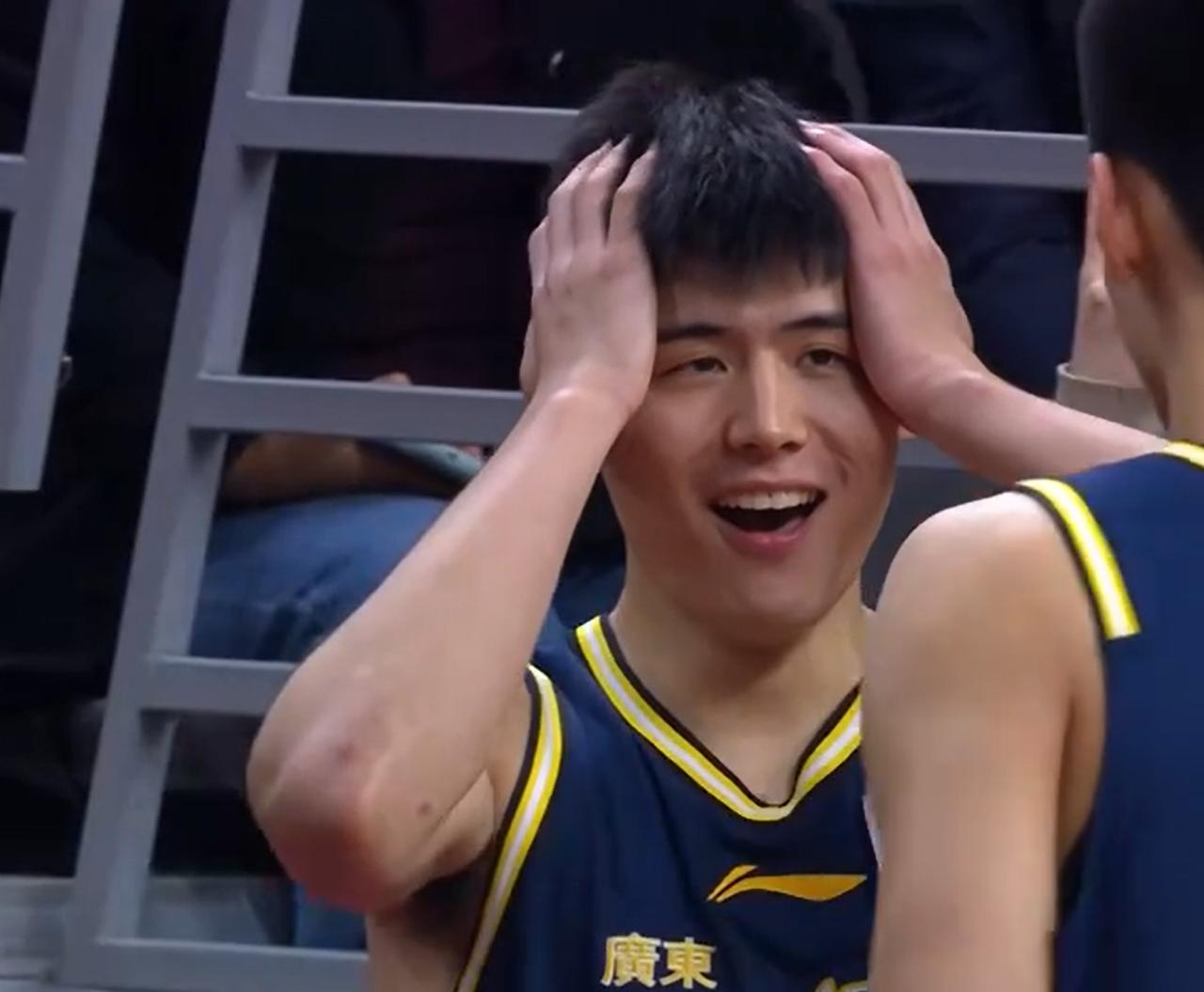 陈家政、约克踩线了吗？CBA裁判专家：业余的联赛，业余的裁判！CBA常规赛第1