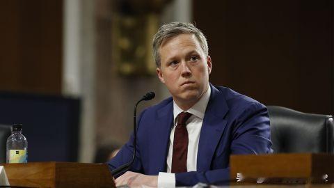 德里斯科尔试图说服欧洲人，尽快结束乌克兰战争美国陆军部长德里斯科尔，向欧洲