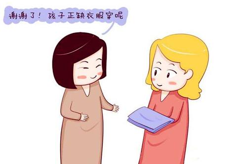 宝宝的旧衣服该怎么处理? 扔了? 送人? 还是捐出去?