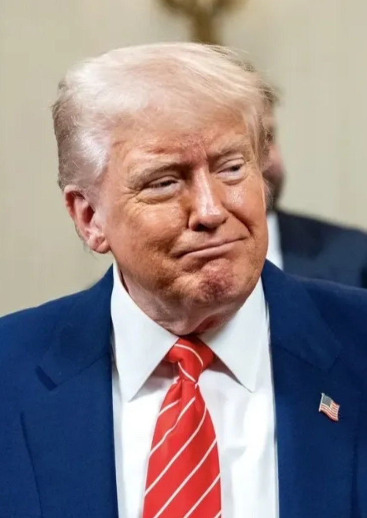 彭博社今天（5月17日）报道：美国总统特朗普表示，他愿意前往中国讨论外交政策和经
