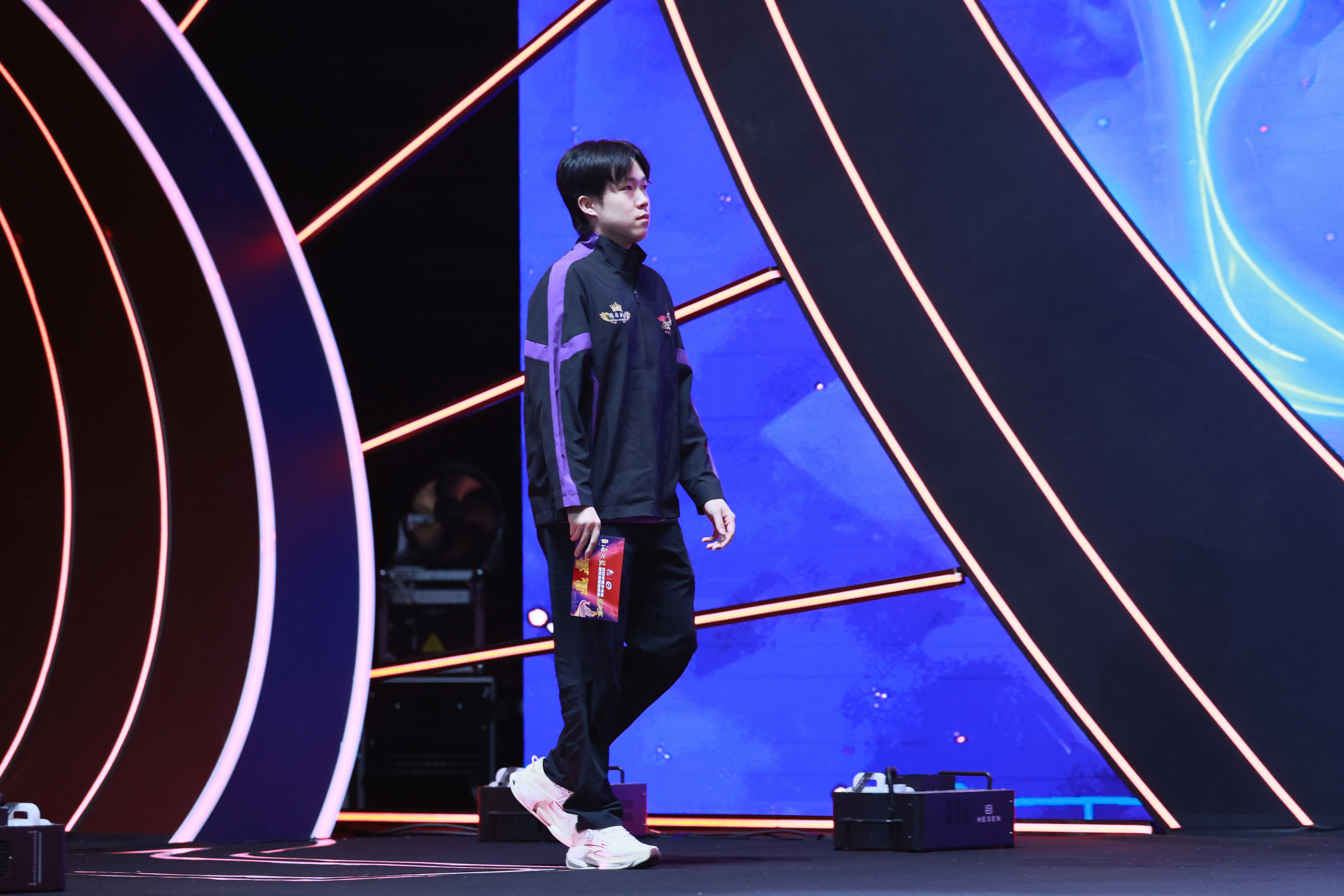 王楚钦20251226｜南京乒超总决赛图集宣誓小王