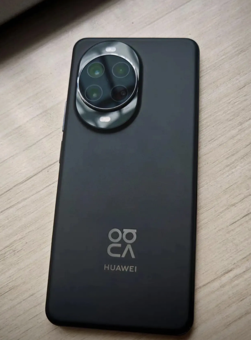 真TM解气啊，华为Nova14系列干得漂亮，同价位销量冠军，一个能打的都没有。小