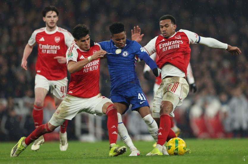 英超狂想曲英超狂想曲第28轮维拉客场艰难击败狼队罗杰斯再次兜出弧线球伯恩茅