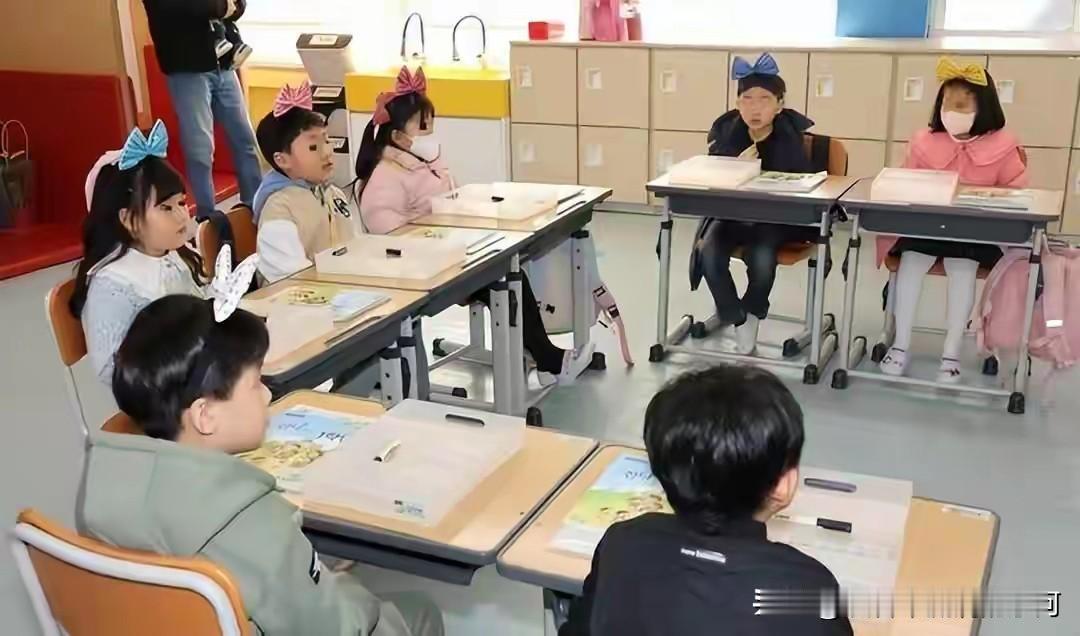 彻底大反转！！！全国爆发校园关闭潮每天近60所学校关停谁能想到？十几年
