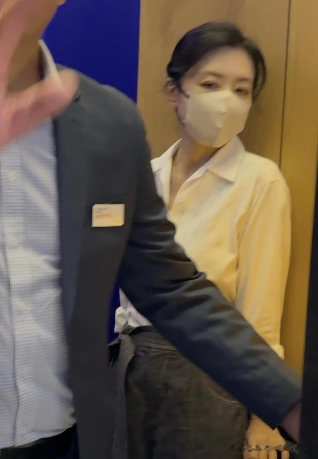 这样的周涛老师，谁能不爱呢？周涛主持人