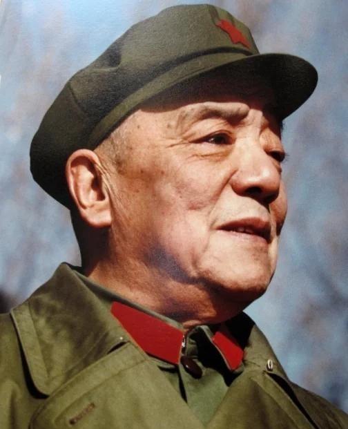 1987年，时任军委副主席的杨尚昆访问法国，谁知他的专机竟被法国人暴力拆解，铅封