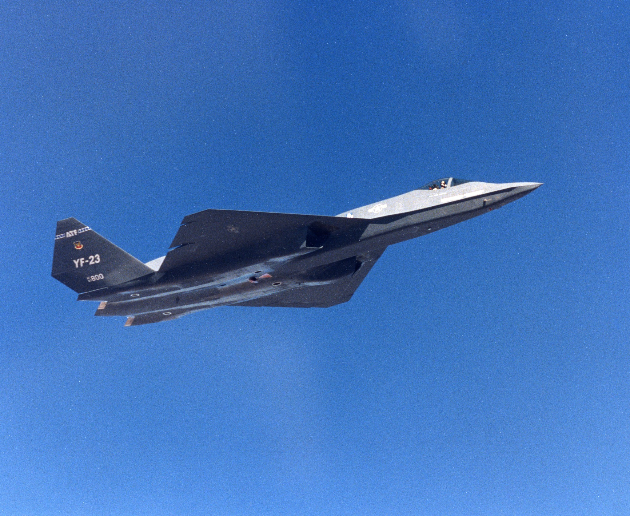 烽火问鼎计划YF-23是美国在1980年代末至1990年代初“先进
