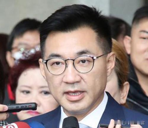 江启臣彻底急了，公开向郑丽文施压:若再不重视台中的提名人选，恐将再遭变数！与其