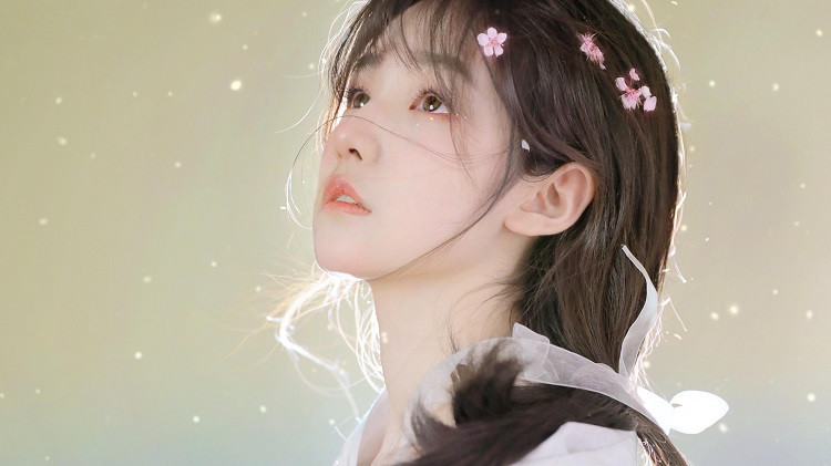 男女之间的暧昧，往往是聊天聊出来的。你们会说一些只对彼此说的话，带着双关的暗示