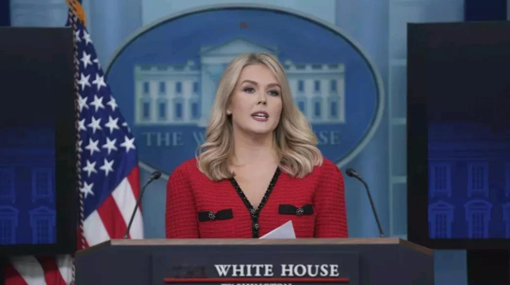 CNN报道，当地时间26日，白宫新闻秘书卡罗琳维.莱特宣布，经特朗普总统和国土安