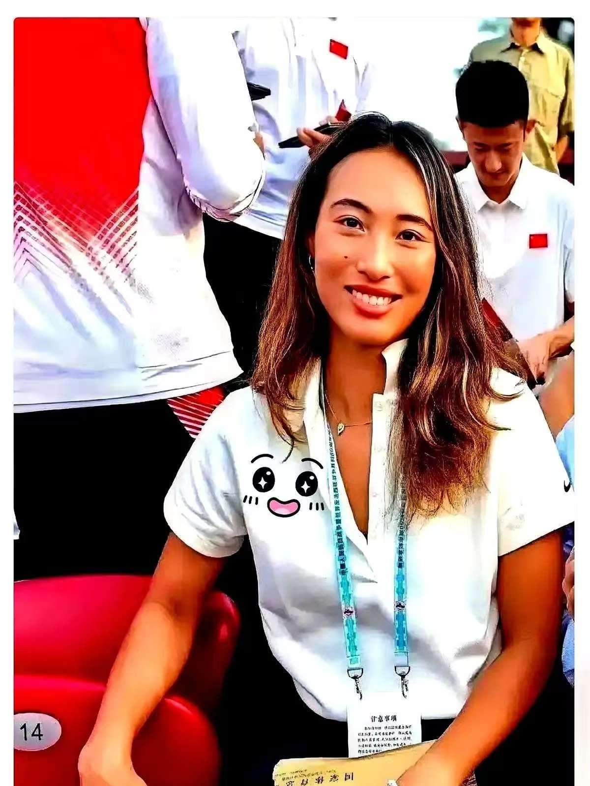 我跟你说，最狠的羞辱，不是指着鼻子骂你。是开席了，压根就没给你留座儿。那场盛