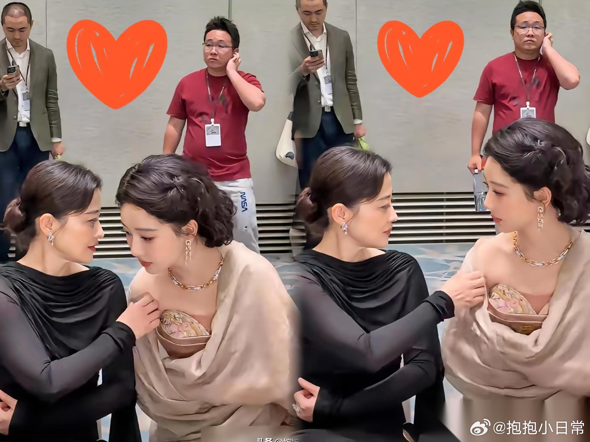 白玉兰后台那张动图，我看了好几遍。梅婷伸手给杨紫理披肩，动作自然得像邻家大姐。一