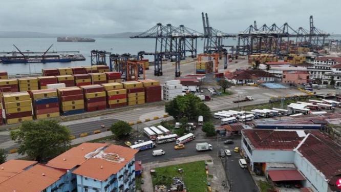 面对美国和巴拿马当局联手“抢夺”中国企业海外资产，我国终于重磅出手了。据报道，我