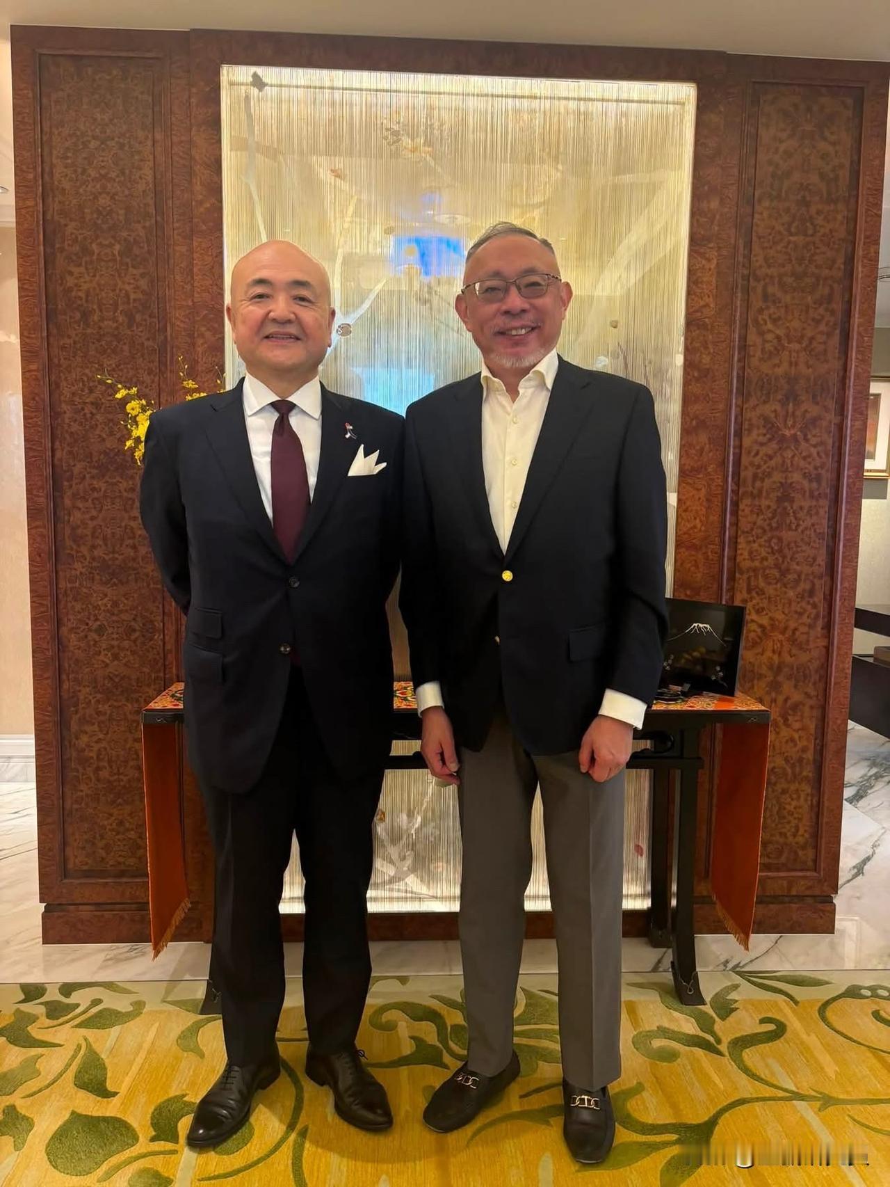 台三立新闻媒体人范世平今（13日）在脸书发文叫嚣称，今天很高兴与“日本台湾交流协