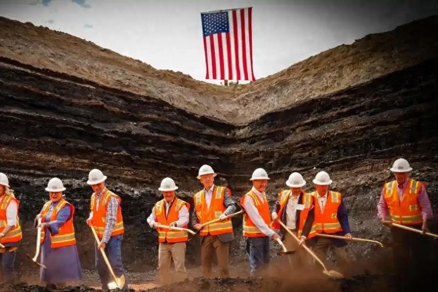 昨晚，《金融时报》报道:“美国在全球加紧争夺稀土资源，通过投资本土矿业、与多国签