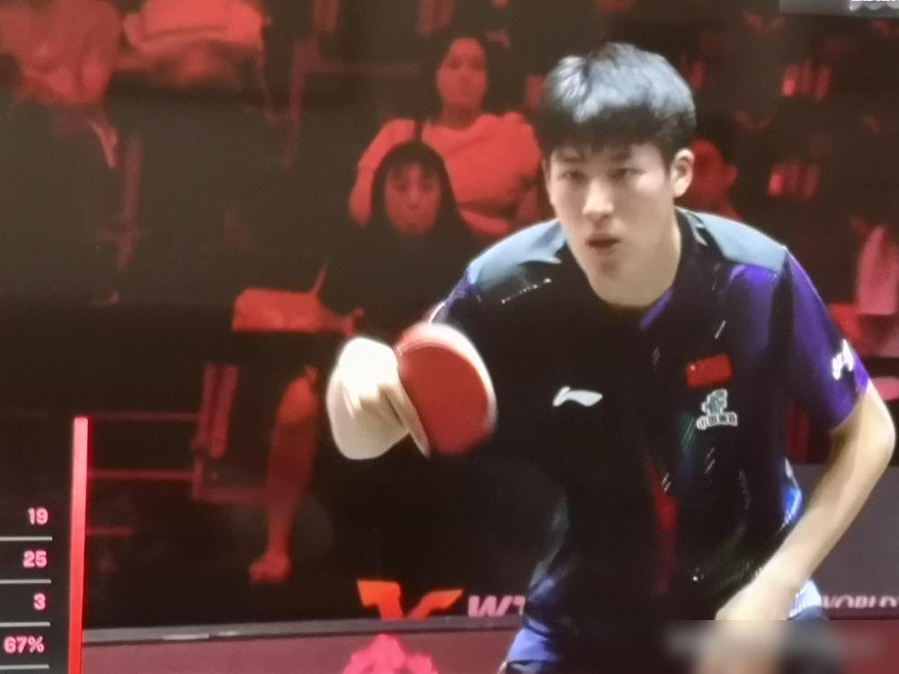 别再吹向鹏的世界第九了。那不是实力，是偶尔爆冷砸出来的海市蜃楼。温瑞博在重庆