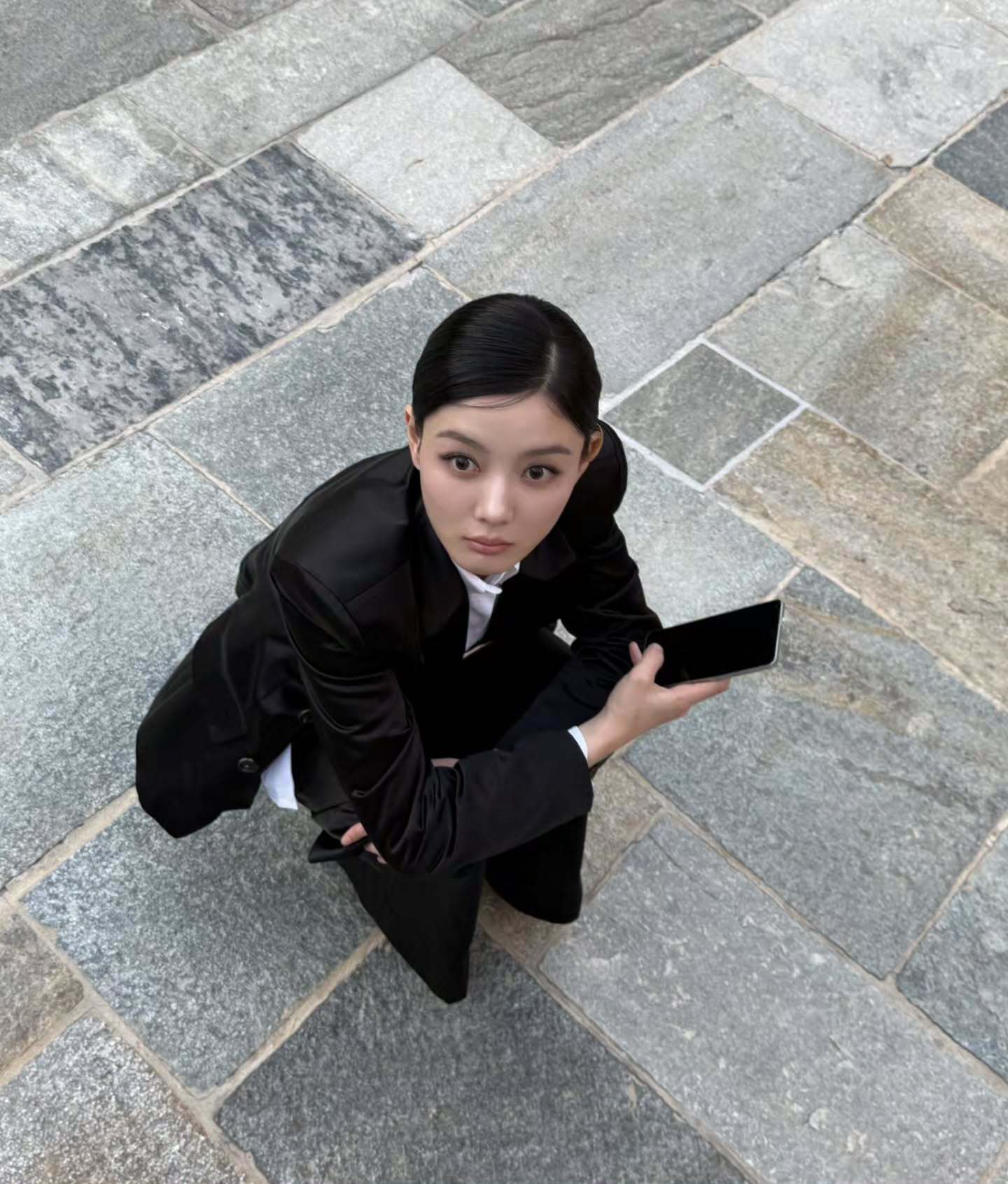 金裕贞INS更新🖤🤍