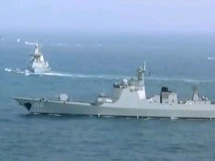 也照顾下背景板这艘新052D改的感受159日喀则舰，藏区又一条大船烽火问鼎计划中