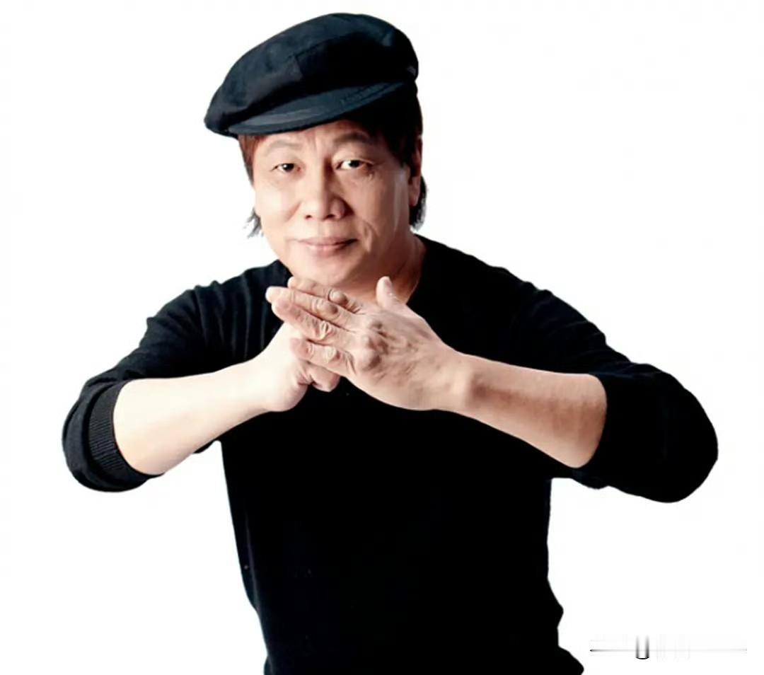 1月18日，梁小龙账号发文原谅我不辞而别一句本来想保密的，就当我到很远的地方拍