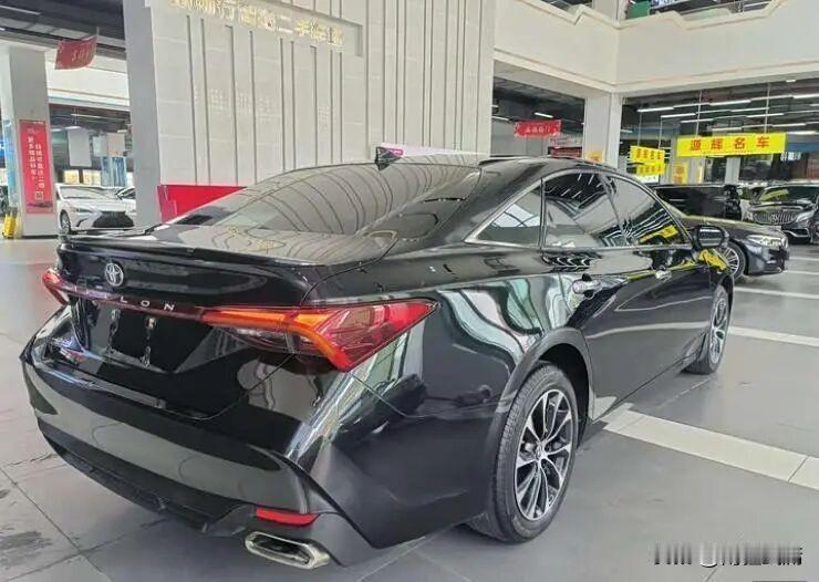 丰田：13.58万起售用我的诚意，月销破万的家用标杆太香了丰田这次是真的“