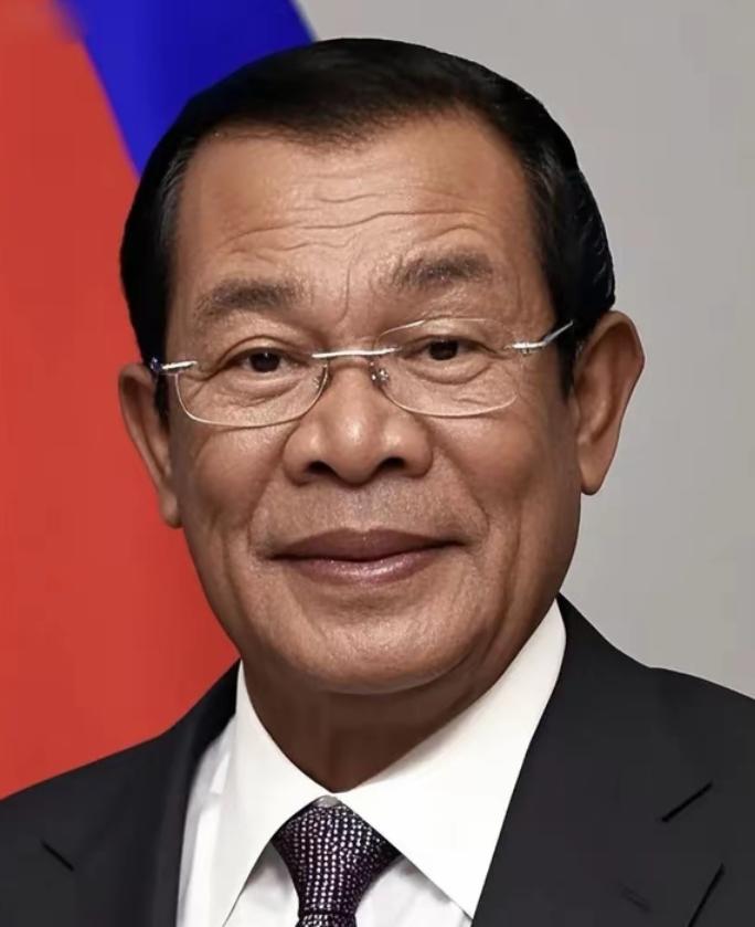 泰国对柬埔寨的一顿狂轰滥炸，让局外人算是看明白了，这不是打仗，这是替天行道。原来