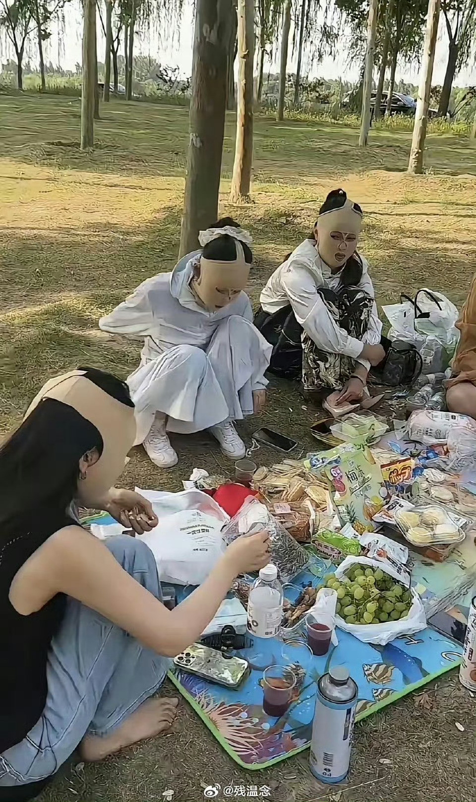 有必要搞成这样吗？这是怕什么