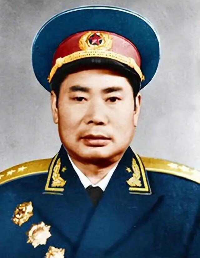 杨得志上将回忆参加红军杨得志将军回忆录《横戈马上》：背景：192