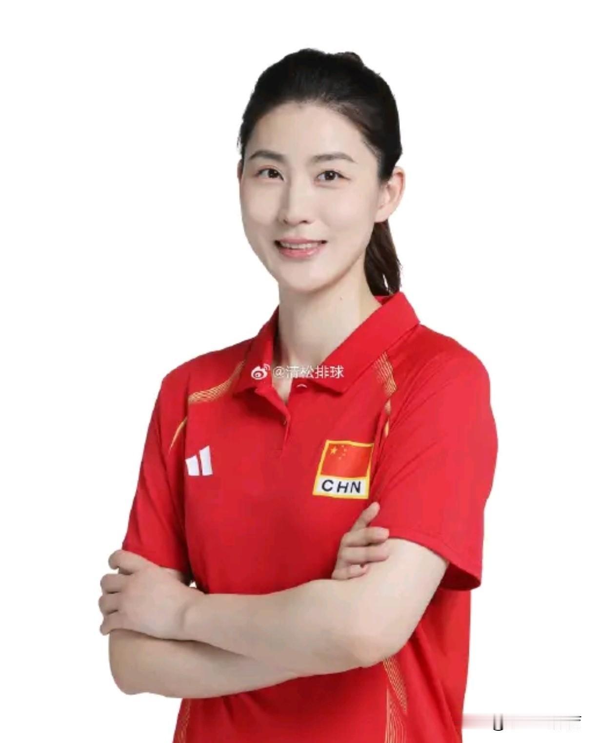老将刁琳宇传球成功率40%，中国女排当之无愧的“中流砥柱”。虽然刁琳宇膝盖、脚踝