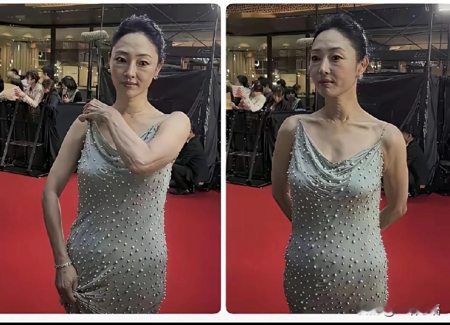 这是白百合？你看出来了吗？反正我是没看出来。虽然，白百合以前也不漂亮，但最起码