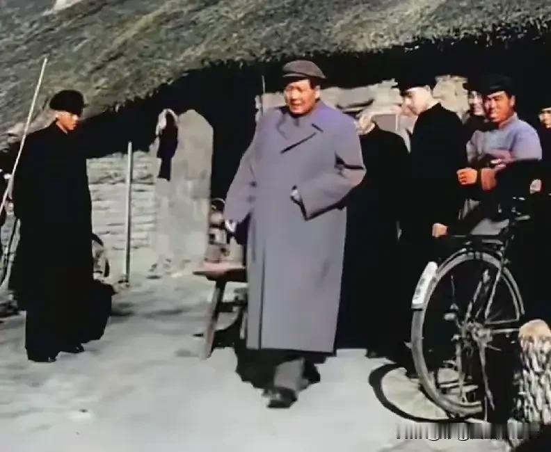 军心，民心，天地良心。党魂，军魂，民族之魂！坚持毛主席思想，走社会主义道路，