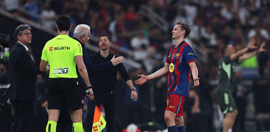 官方: 巴萨中场德容因红牌停赛一场+罚款, 本周的国王杯执行