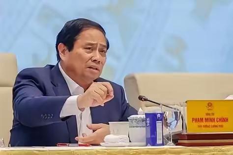 越南政坛的最后一块遮羞布，被彻底扯下来了！范明政的落选，标志着越南维持了数十年的